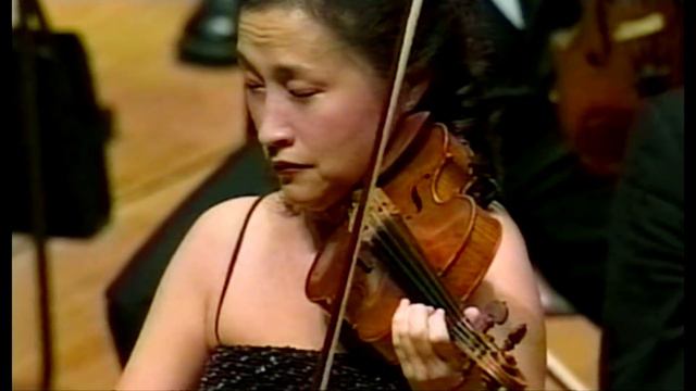 (ReUp) Kyung Wha Chung plays Brahms Violin Concerto (2001) смотреть онлайн