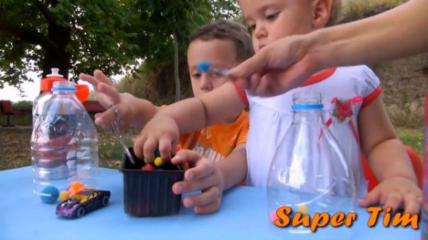 Развитие мелкой моторики с помпонами The development of fine motor skills with pompoms
