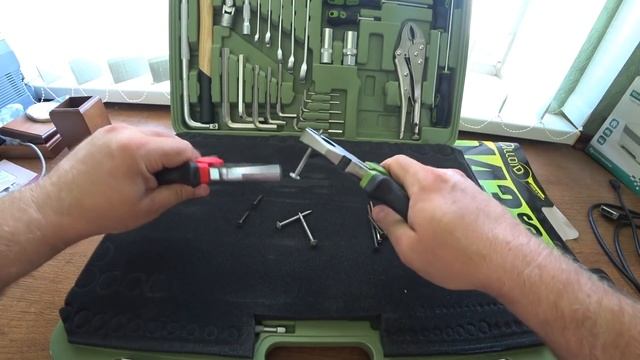 ЧЕМ ОТЛИЧАЕТСЯ САМОРЕЗ ПО МЕТАЛЛУ ОТ САМОРЕЗА ПО ДЕРЕВУ