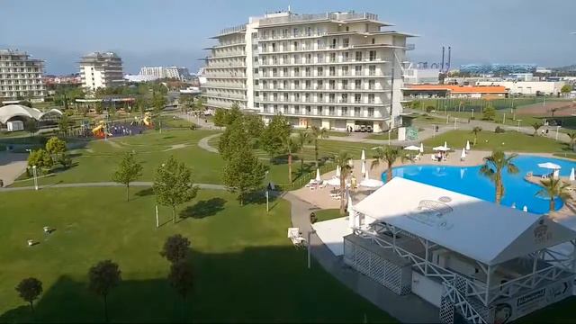 Сочи Парк Отель. Утро 18.05.2021. Атмосфера, Релакс. Вид с балкона 9 корпус 5 этаж смотреть онлайн