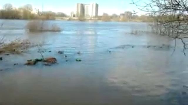 Разлив Волги смотреть онлайн