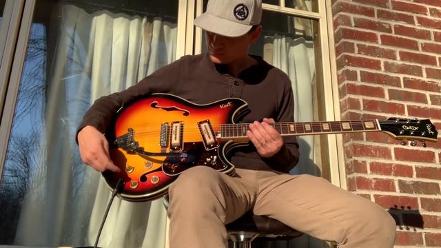 1968 Kent 820 Hollow-body Demo смотреть онлайн