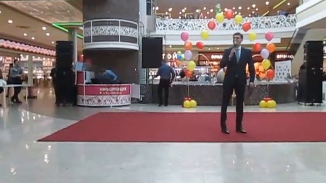 Мужчины поздравили женщин Тобольска с праздником 8 марта смотреть онлайн