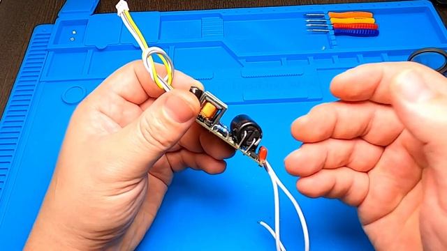 Ремонт и модернизация LED драйвера HS-3660 и аналогов для светодиодных люстр и светильников смотреть онлайн