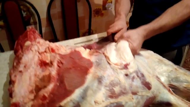 Забили быка. обзор натурального мяса. Жизнь в деревне. смотреть онлайн