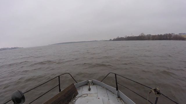 Попутный ветер на катере КС100д смотреть онлайн