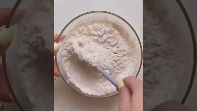 Творожные вафли с черной смородиной