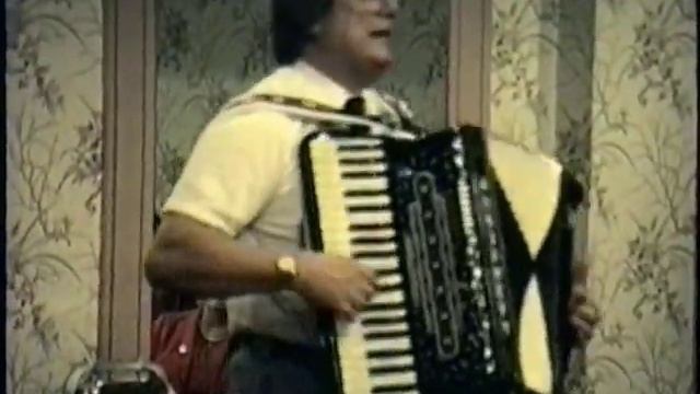 Walter Ostanek, 1992: Polka / Waltz Medley, Cleveland Style смотреть онлайн
