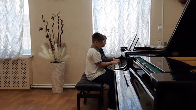 Фортепианный дуэт Шкурин Григорий - Грицкан С. Н., обр. И Костиной "Как у наших у ворот" (G-dur) смотреть онлайн