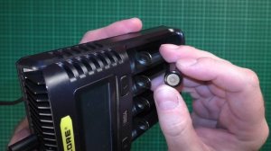 Nitecore UMS4 - Обзор зарядного устройства.