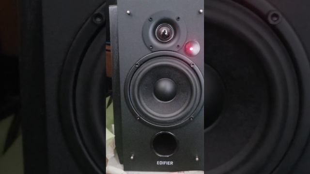 R1855DB+T5 Edifier смотреть онлайн