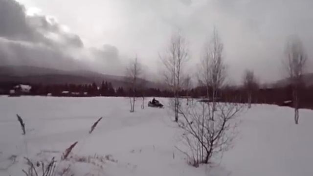 A snowmobile and an idiot guy смотреть онлайн