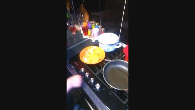 ЖАРЕНЫЕ РЫБНЫЕ КОТЛЕТЫ смотреть онлайн