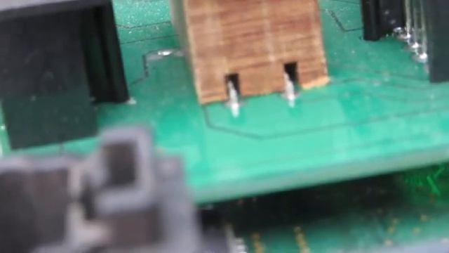 Peugeot Citroen BSI circuit board separation for central locking relay repair смотреть онлайн