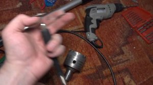 ПОПАЛ В АРМАТУРУ ПРИ СВЕРЛЕНИИ СТЕНЫ. СВЕРЛИЛ КОРОНКОЙ ПОДРАЗЕТНИКИ, ПОПАЛ В АРМАТУРУ В СТЕНЕ