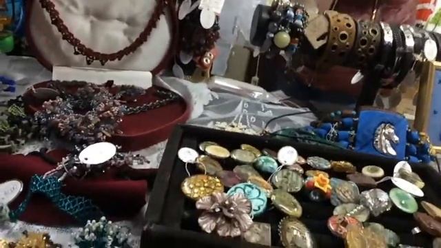 Предновогодняя красота на Большой Дмитровке...New year beauty on Bolshaya Dmitrovka смотреть онлайн