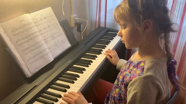 Вальс - В.А.Моцарт смотреть онлайн