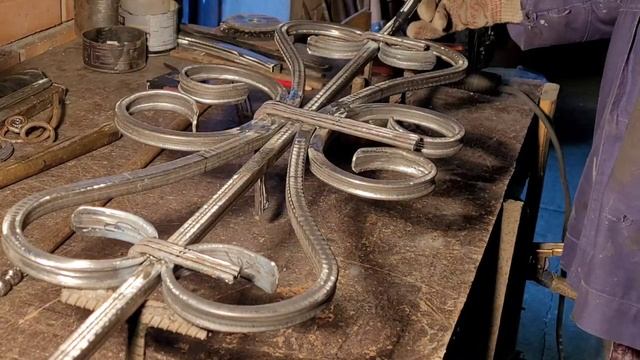 Балясина с хомутом из проволоки 6 mm. Весь процесс ковки и сборки смотреть онлайн