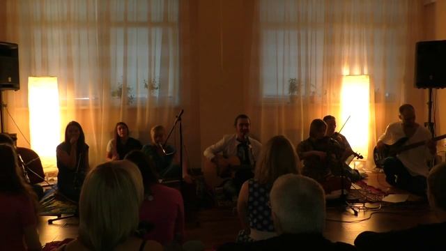 Киртаны и мантры. Гаятри Мантра (2 часть). Дмитрий Альвар и друзья. смотреть онлайн