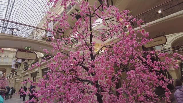 Первый день весны. ГУМ. Красная площадь. Замоскворечье. смотреть онлайн