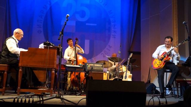 David Goloschokin and Gasan Bagirov - I Got Rhythm смотреть онлайн