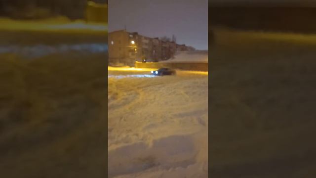 Царь сказал что 8 это основа! Пятаки крутить много ума не надо ! Тренеруемся на БМВ е34 ! Самоблок смотреть онлайн