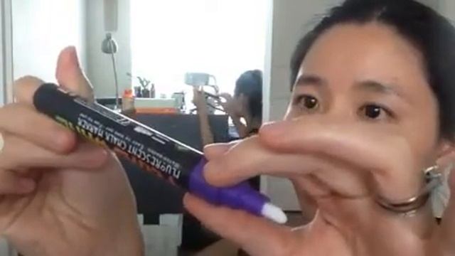 Liquid Chalkboard Paint Markers Review смотреть онлайн