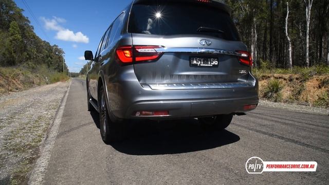 2018 Infiniti QX80 0-100km/h & engine sound смотреть онлайн