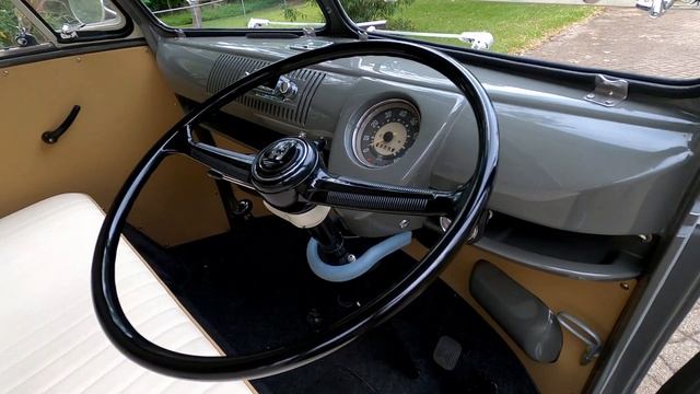 Introducing our 1960 Volkswagen Type 2 (T1) Split Screen 11 Window Kombi смотреть онлайн
