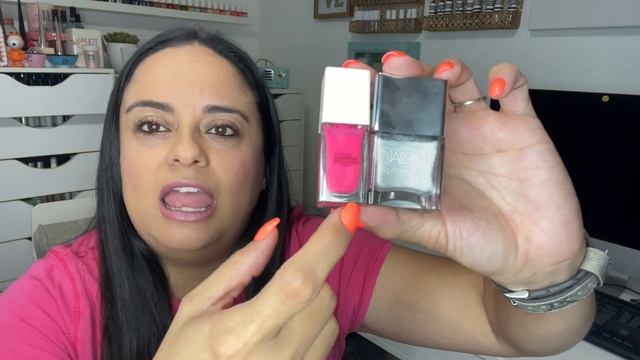 Nails Inc x Target смотреть онлайн