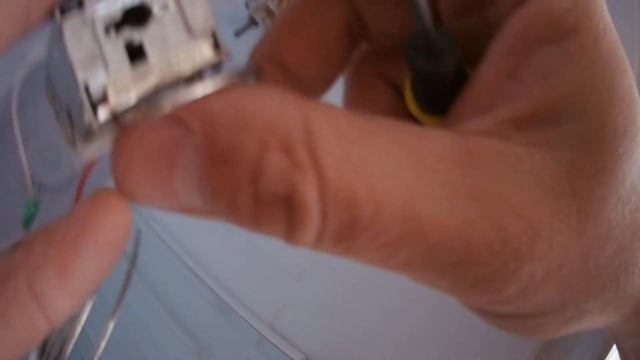 Как проверить подключение термостата холодильника.