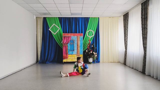 Мария Пугачева. Танец - Арлекино смотреть онлайн