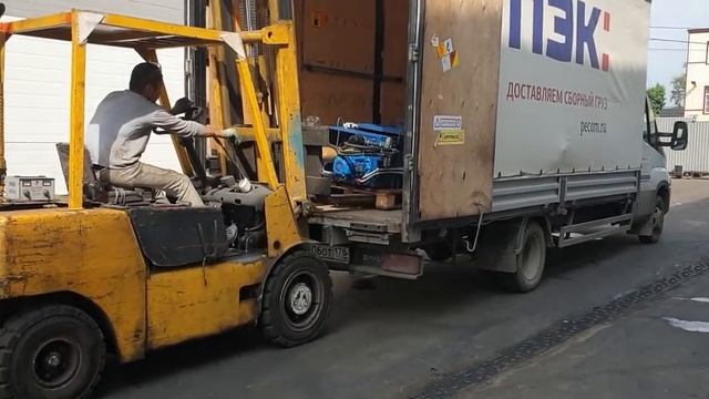 Пример отгрузки гидравлического пресса для пищевых контейнеров - пресс производства ПЗО (Россия) смотреть онлайн