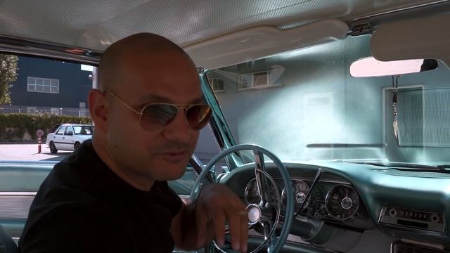 KLASİK | 1961 Ford Thunderbird; Dev V8 motor - Jilet gibi tasarım смотреть онлайн