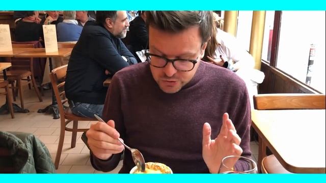 PARIS FOOD GUIDE : French Onion Soup In Paris & Visit Montmartre  [ Paris City Guide Tips ]