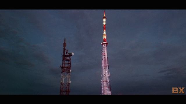 Мухолёт слетал к телевышке Самары. Закат над городом с высоты в комплекте.) смотреть онлайн