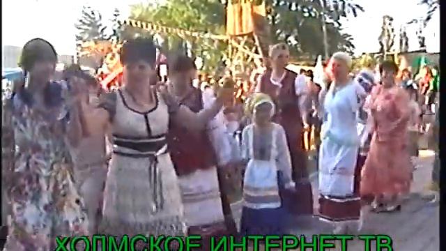 ТАНЦЫ В АЗОВСКОЙ - 1.avi смотреть онлайн