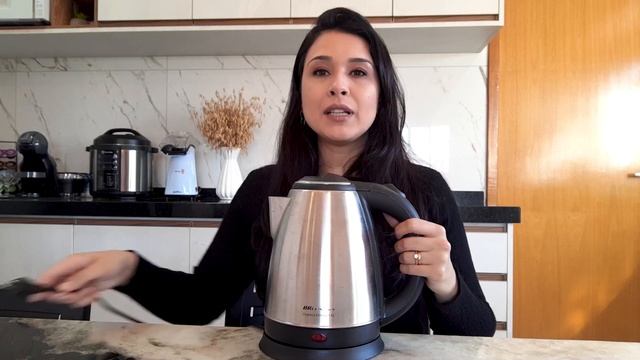 Chaleira Elétrica Britânia 1,8L - Resenha Completa Após 1 ano de uso! смотреть онлайн