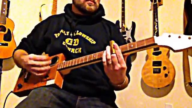 Cohiba Cigar Box Guitar with Fender headstock смотреть онлайн