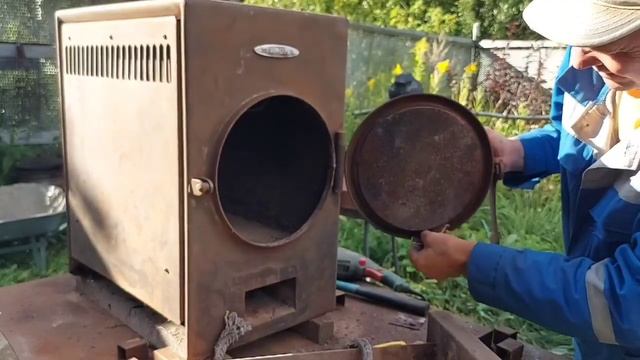 Ремонт буржуйки после пожара. Чем приклеить уплотнительный шнур в печке. смотреть онлайн