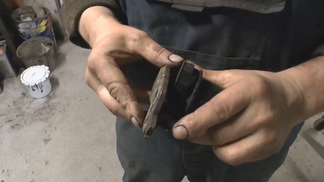 Замена сайлентблоков задней балки. смотреть онлайн