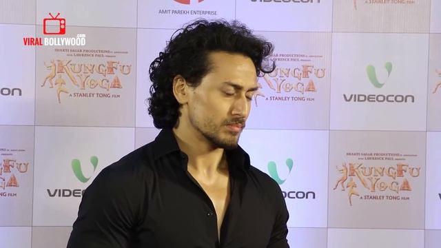 Tiger Shroff About Jackie Chan | Kung Fu Yoga Special Screening | Jackie Chan, Sonu, Disha Patani смотреть онлайн