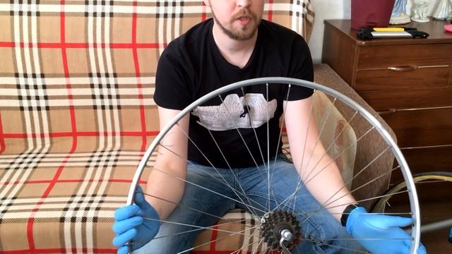 Как клеить велотрубки старт шоссе ХВЗ (How to Change a Tubular Tyre on a Vintage Tubular Wheel) смотреть онлайн