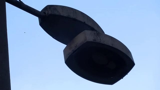 Старый уличный фонарь Elektrosvit "Ambasador" с лампой ДРЛ смотреть онлайн