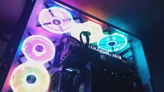 Corsair QL120 RGB - LIAN LI PC 011 DYNAMIC WHITE