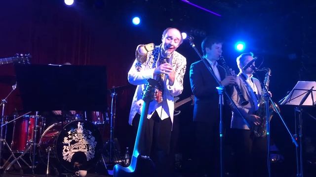 Хоронько-Оркестр Я иду... (из спектакля Шинель) смотреть онлайн