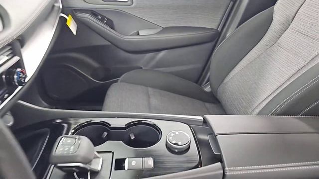 2023 Nissan Rogue SV WI Janesville, Rockford, Machesney, Wempletown, Deerfield смотреть онлайн