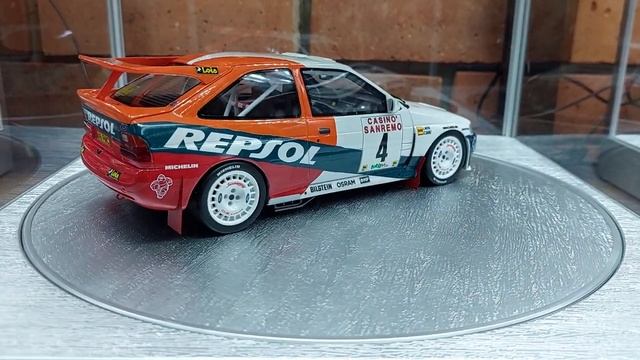 Ford Escort Cosworth Rallye San Remo 1996 C.Sainz OTTO 1/18 смотреть онлайн