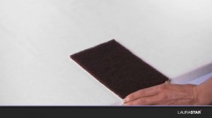 Как чистить отверстия для выхода пара и подошву утюга LauraStar