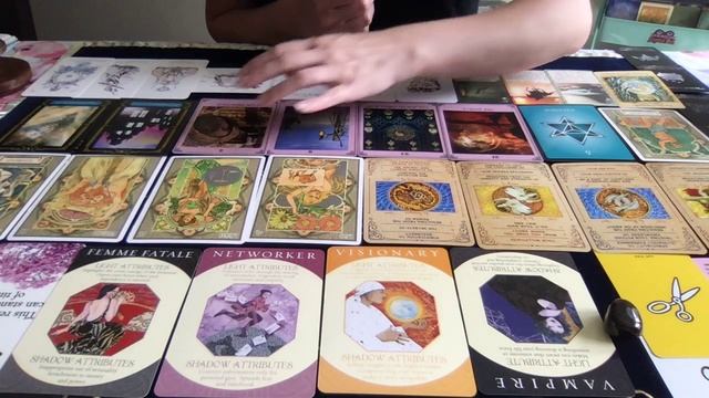 ?PICK+A+CARD? ~WHO IS SPYING ON YOUR SOCIAL MEDIA? ??♀️??♂️ смотреть онлайн